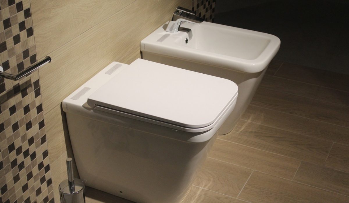 ciri kloset tersumbat